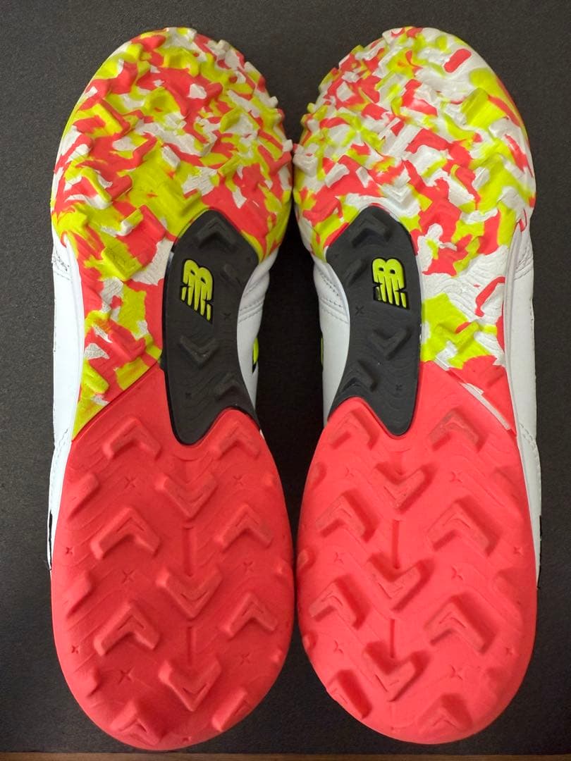 美品！New Balance ニューバランス 442 v2 Pro TF