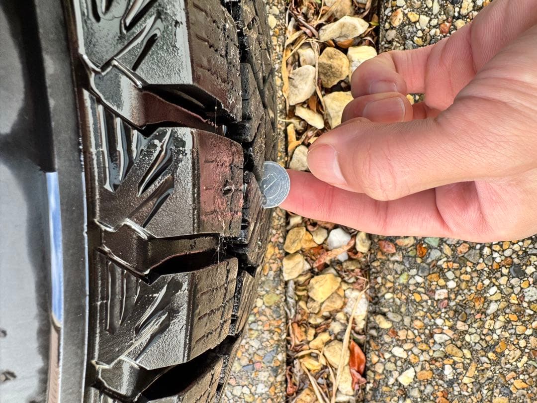 ハリアー スタッドレス タイヤ BLIZZAK DM V3 225/60R18