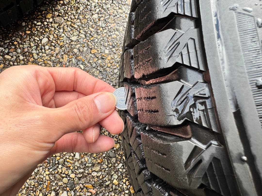 ハリアー スタッドレス タイヤ BLIZZAK DM V3 225/60R18