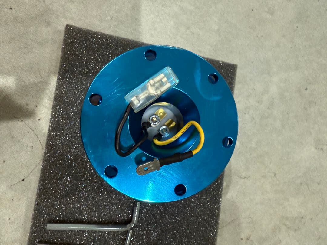 NRG SRK-200BLクイックリリース　レンチン音