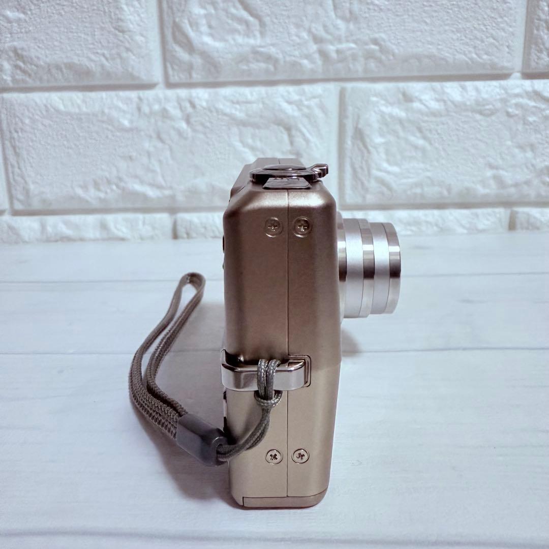 美品　CASIO EXILIM EX-Z600 カシオ　ゴールド　SDカード付き