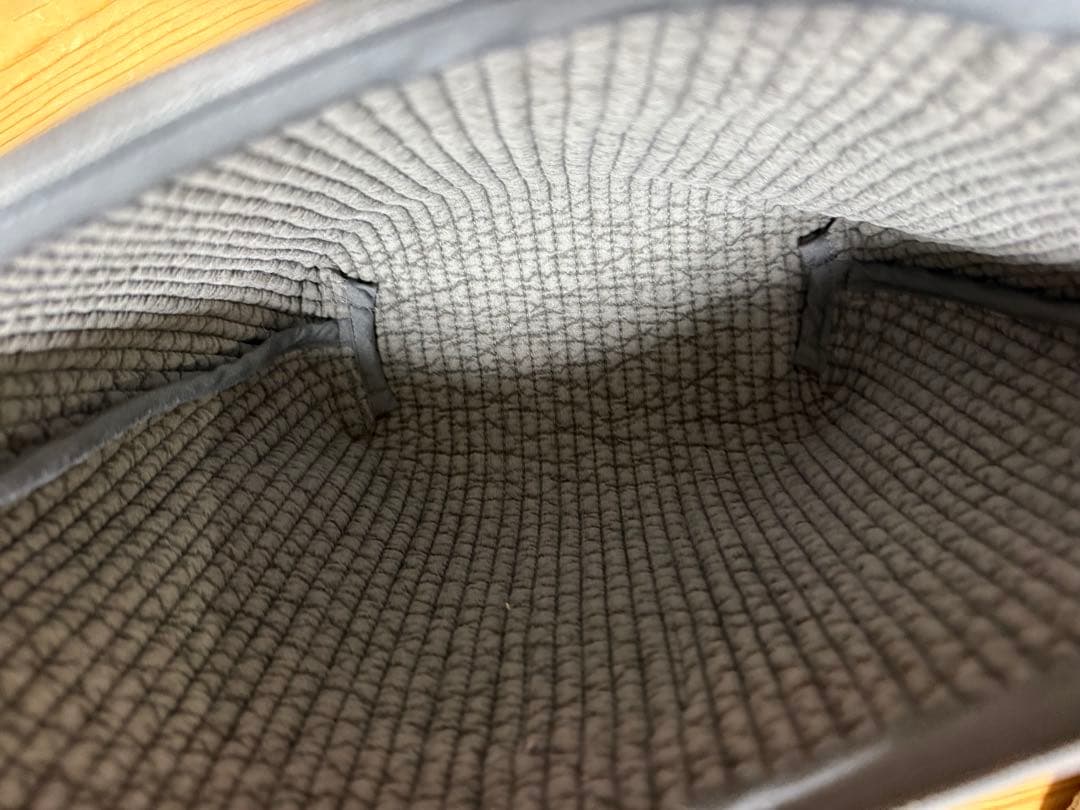 ピオヌンナル　JALコラボ　ヴィクトリア　ダークグレー