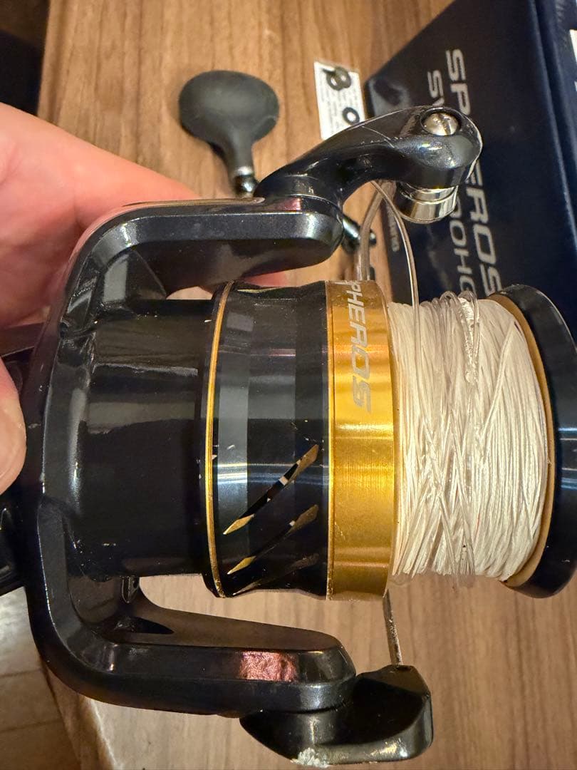 SHIMANO スフェロス　スピニングリール SW8000HG