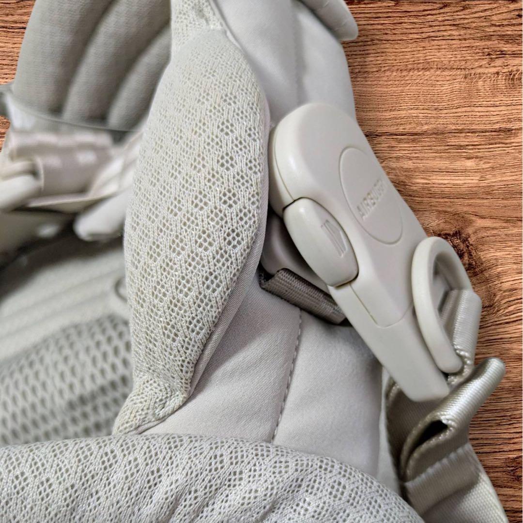 ✨美品✨ エアバギー　Airbuggy ベビーキャリア　抱っこ紐　よだれカバー付