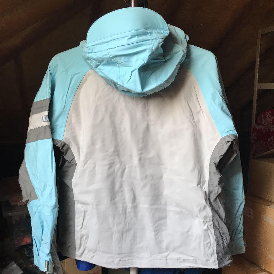 マウンテンパーカー