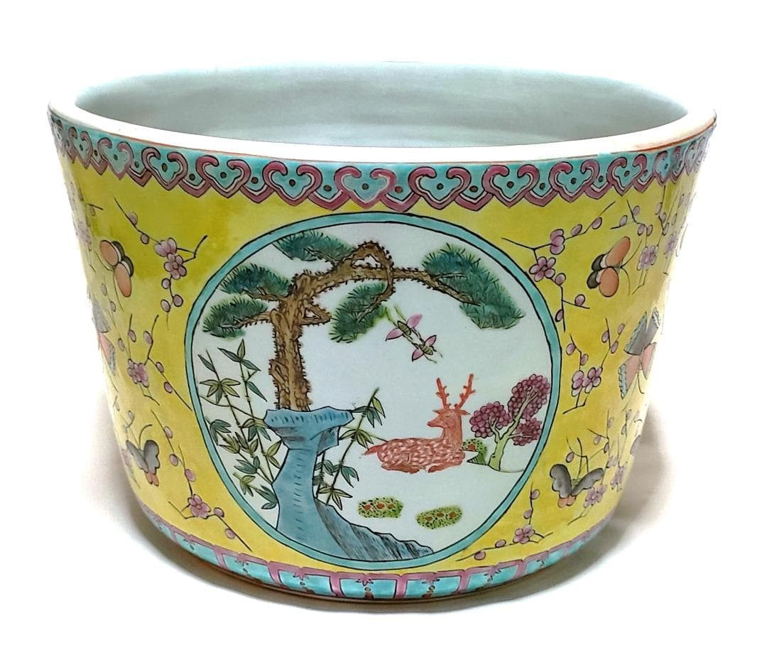 火鉢 黄色地に蝶々 松竹梅に鹿 Ad-210