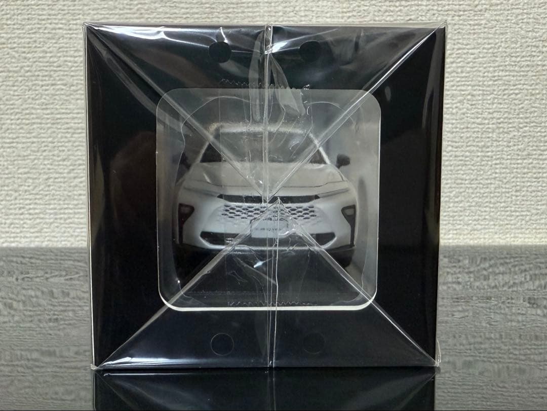 トヨタ 新型クラウンエステート ミニカー 非売品