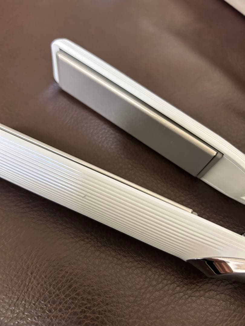 リファRefa ヘアアイロンストレートプロ2024年RE-AT-02A[正規品］