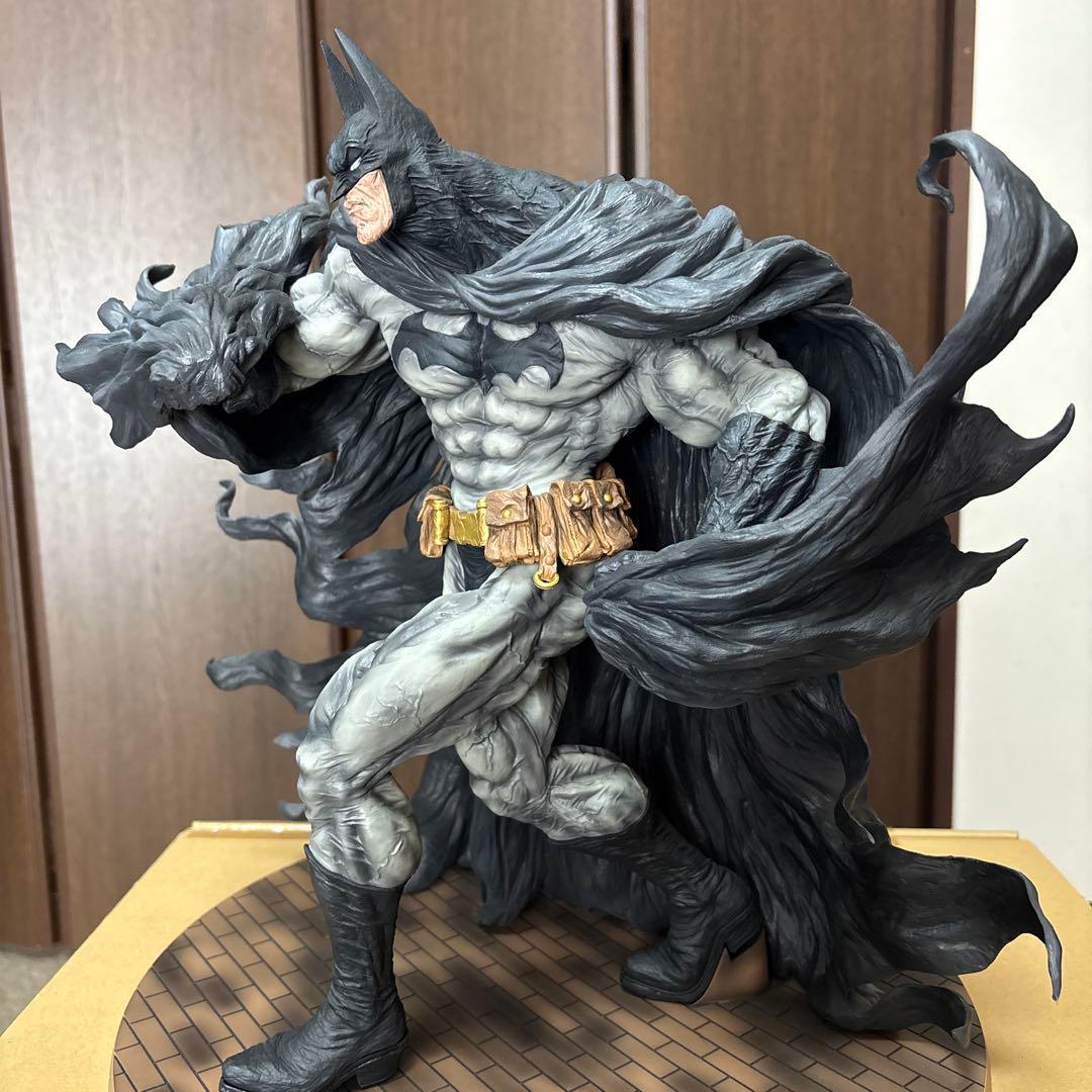ソフビナル　バットマン　HARD BLACK おまけ付き