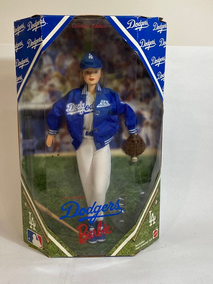 ドジャース　バービー　Dodgers Barbie フィギュア