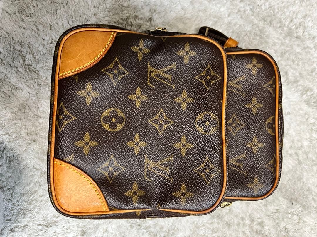 Louis Vuitton モノグラム ボディバッグ　2点　ポーチ　肩掛け
