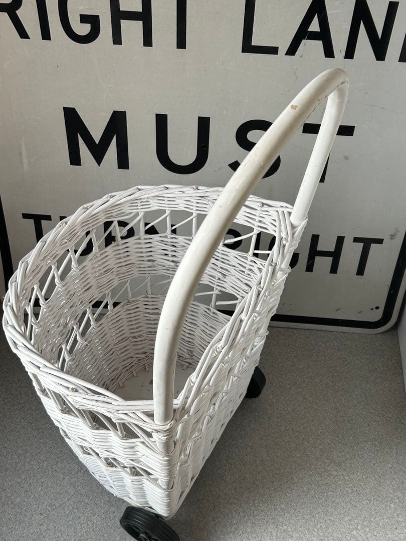 アンティーク　ビンテージ　籐　ラタン　ショッピングカート　バスケット　カゴ　かご