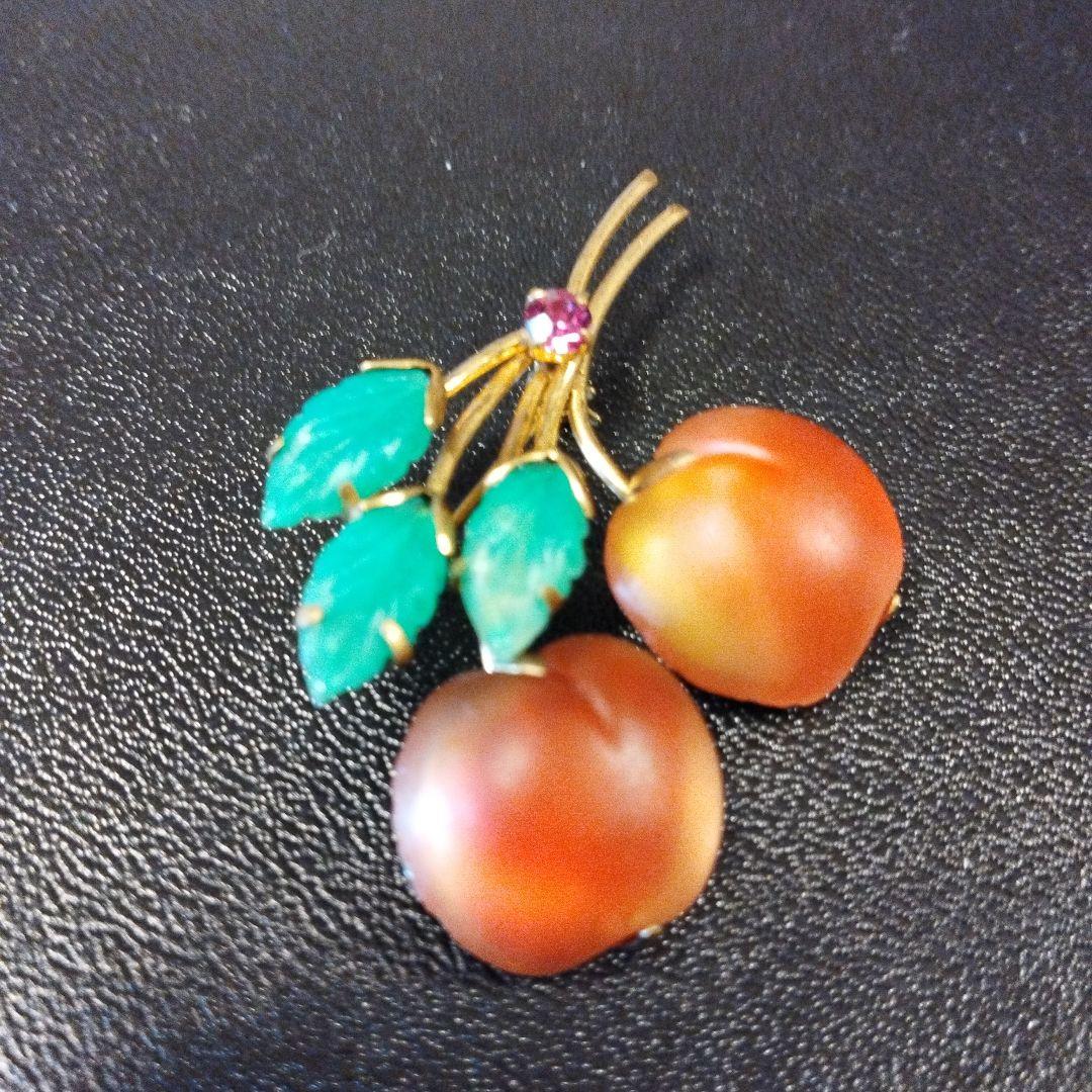 AUSTRIA フルーツ ブローチ アップル①