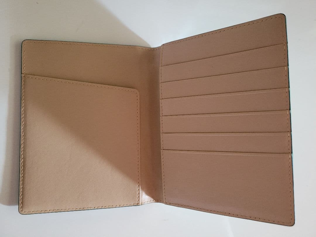 中古品 クロコダイル パスポートケース