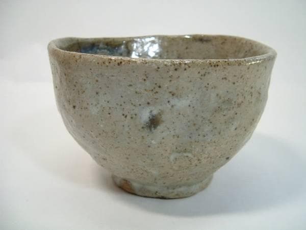 茶碗■「福田常雄作」 扁 ゆがみ白雪釉抹茶碗 箱 小振り 白釉 お茶道具 作家物