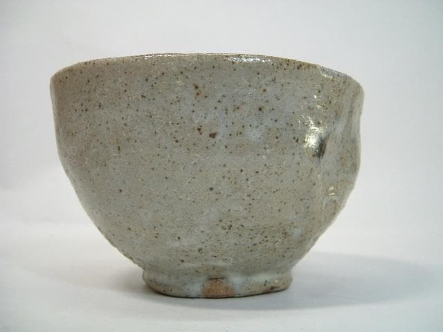 茶碗■「福田常雄作」 扁 ゆがみ白雪釉抹茶碗 箱 小振り 白釉 お茶道具 作家物