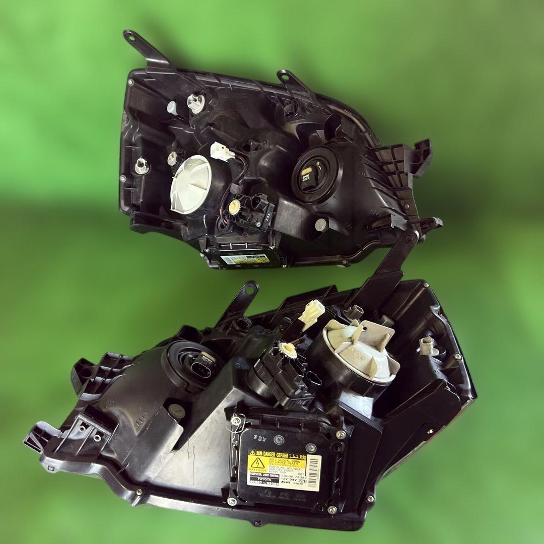 アー1★トヨタ純正 AZR60 65 ノア ヘッドライトセット