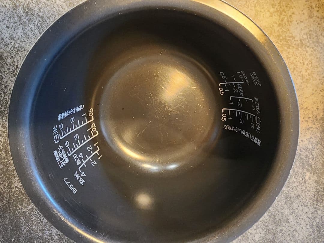 ZOJIRUSHI 圧力IH炊飯器 NW-PS10