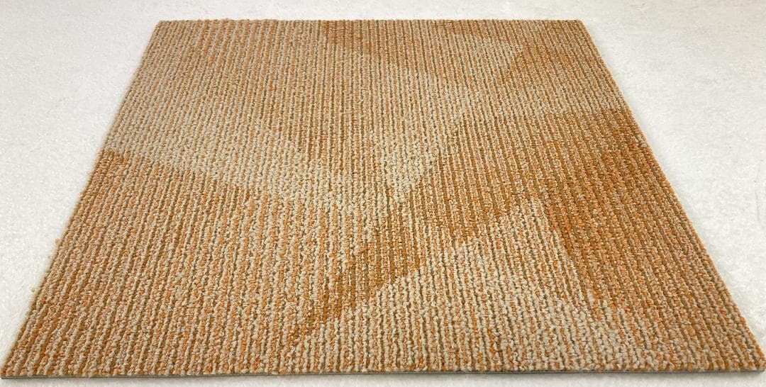 なーちゃん　タイルカーペット８０枚　新品・未使用　国内メーカー　正規品