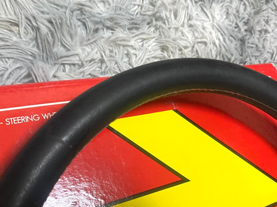 MOMO CORSE 350mm レザーステアリング　即決大歓迎
