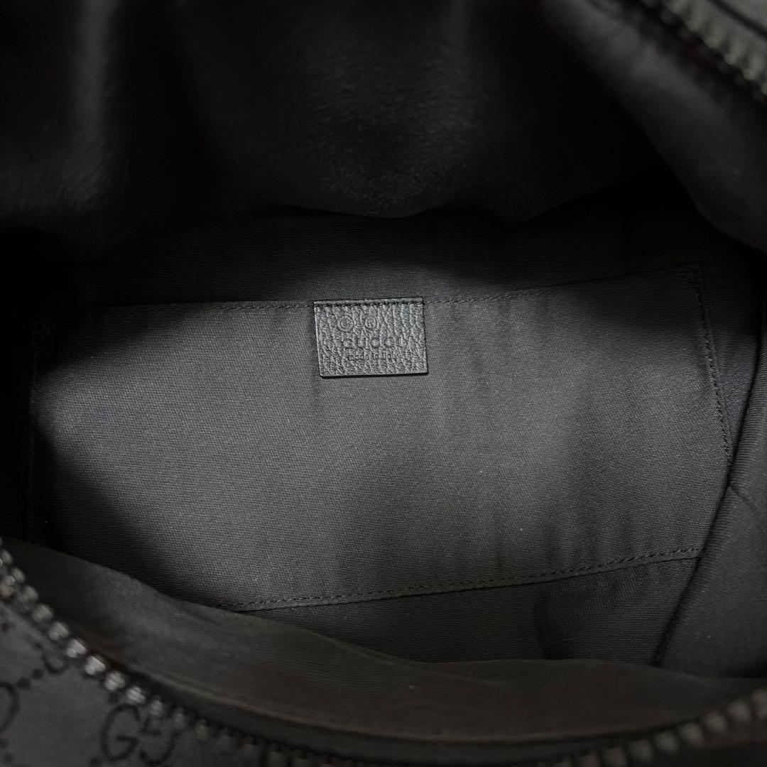 【美品】GUCCI ボディバッグ GGパターン ブラック