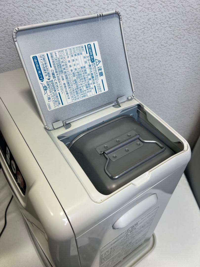 2021年製　ダイニチ　石油ファンヒーター　FW-4221S