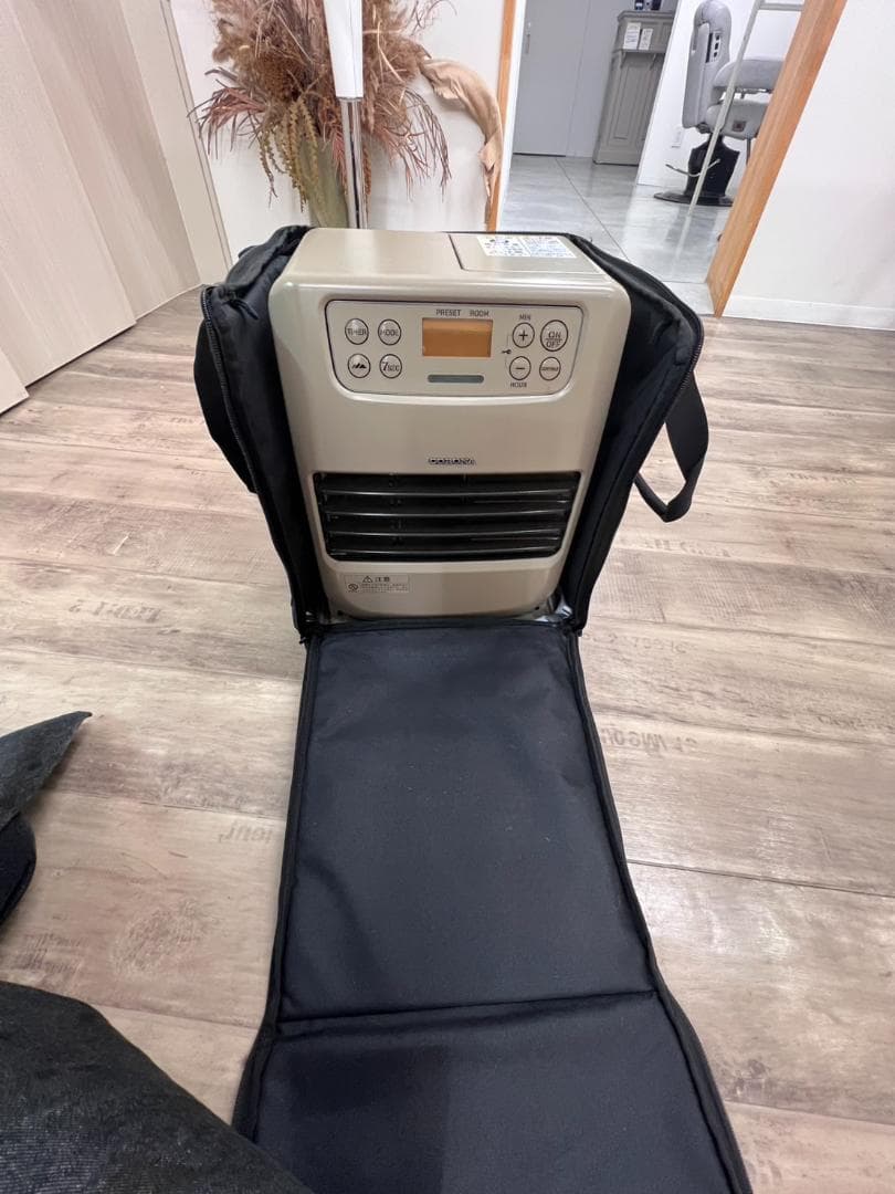 コロナストア限定ポータブル電源対応石油ファンヒーター（フィールドベージュ）