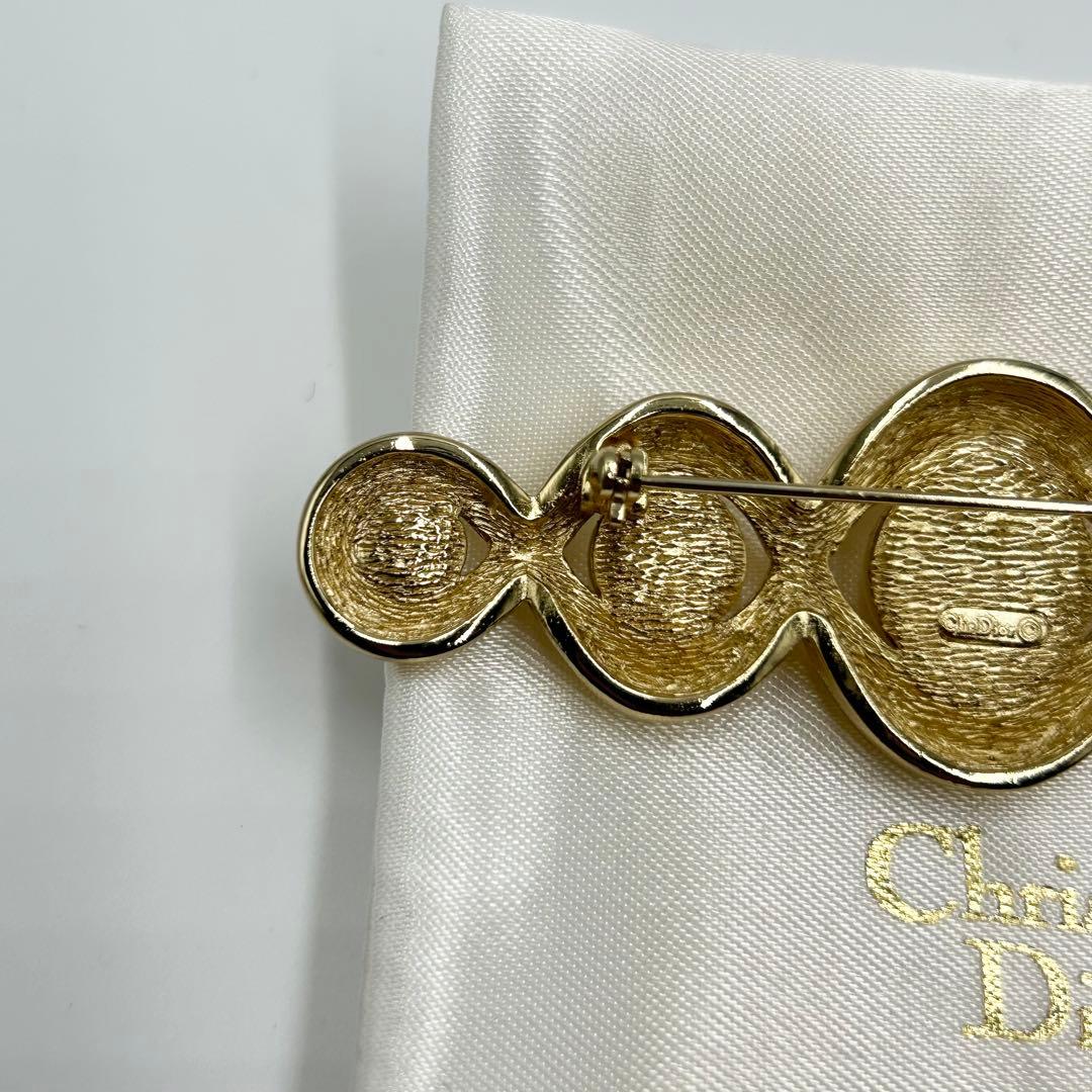 クリスチャンディオール　パールモチーフ　ブローチ　ゴールド