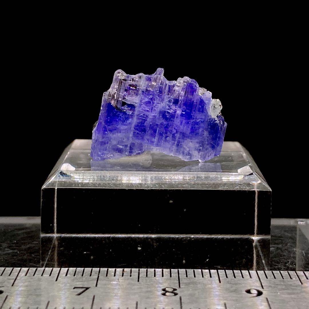 タンザナイト　原石　鉱物標本　天然石　98