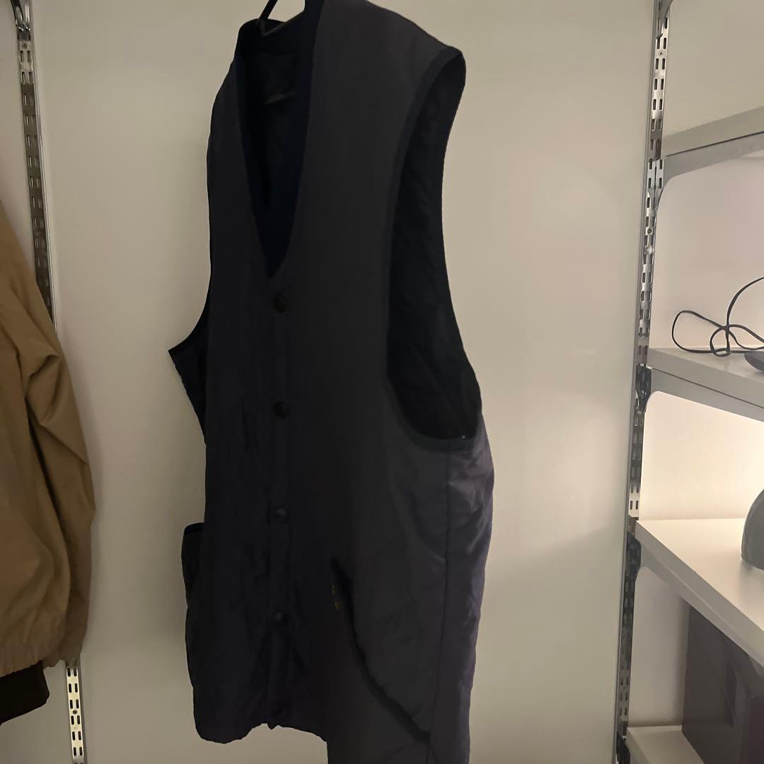 バブアー BARBOUR　ワンポイント 刺繍ロゴ　ベスト ライトダウンベスト