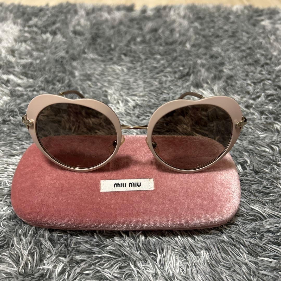 miu miu ピンク ハートサングラス