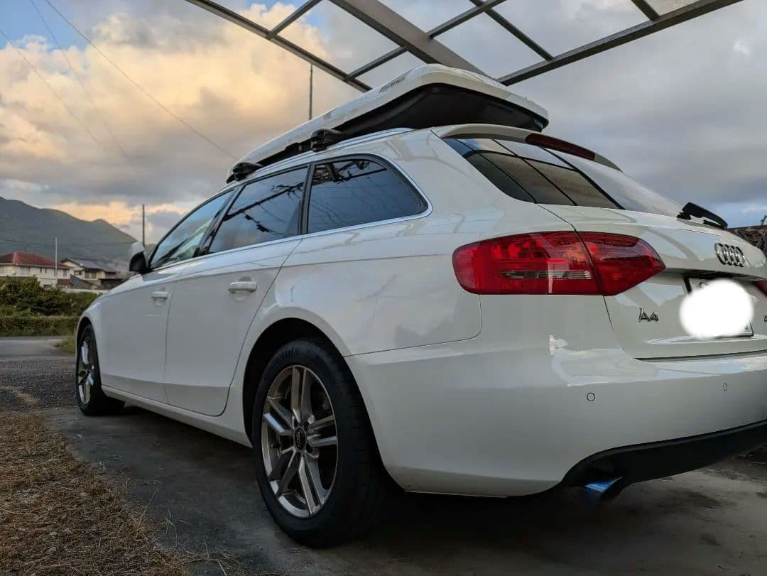 アウディA4アバント‼️スタッドレスタイヤ装着‼️