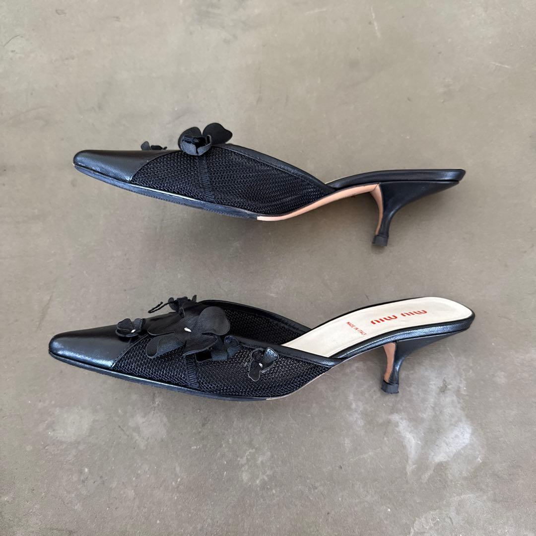 MiuMiu ミュウミュウ　archive　パンプス 　ミュール　レザーフラワー