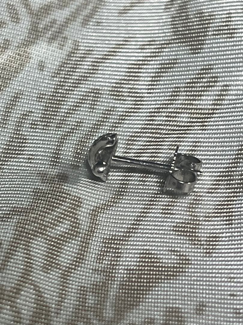 TIFFANYティファニー クロスステッチ ダイヤ ピアス Pt950片耳用