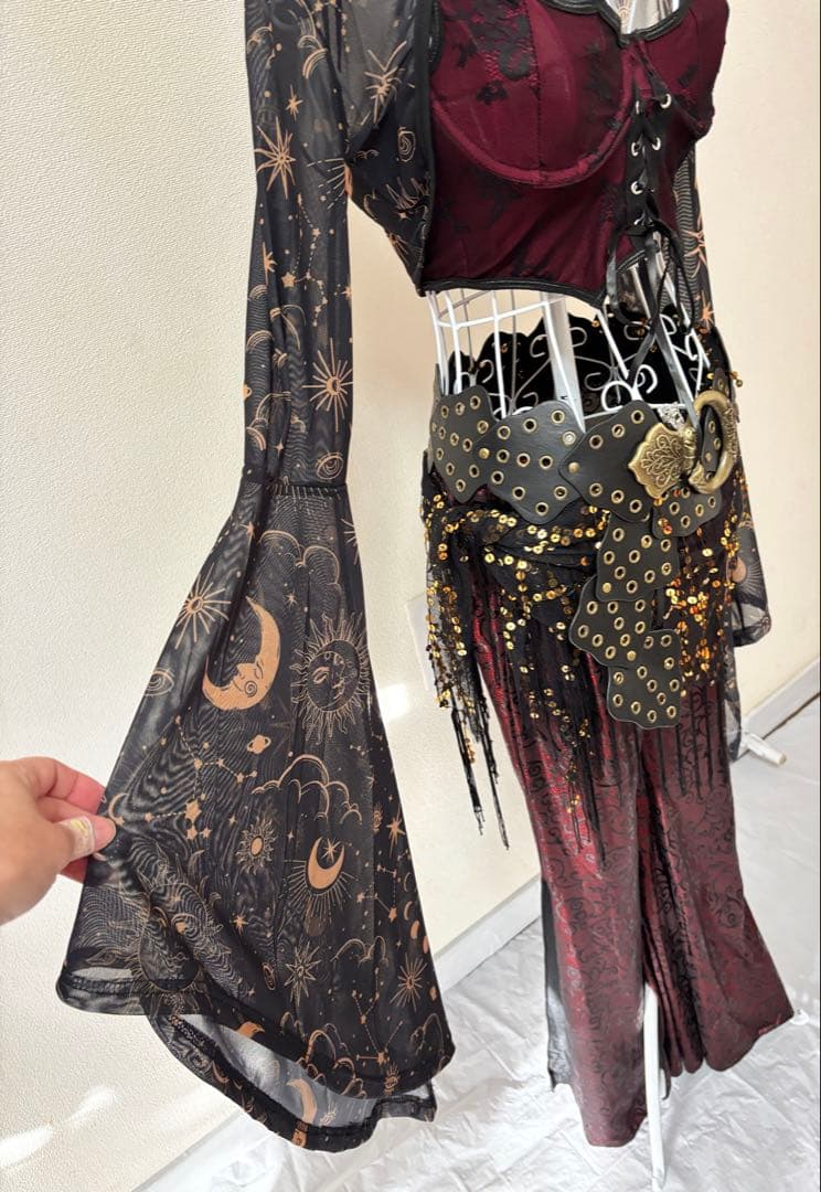【新品】ベリーダンス衣装★パンツタイプ！ボルドー×ブラック×ゴールド★セット
