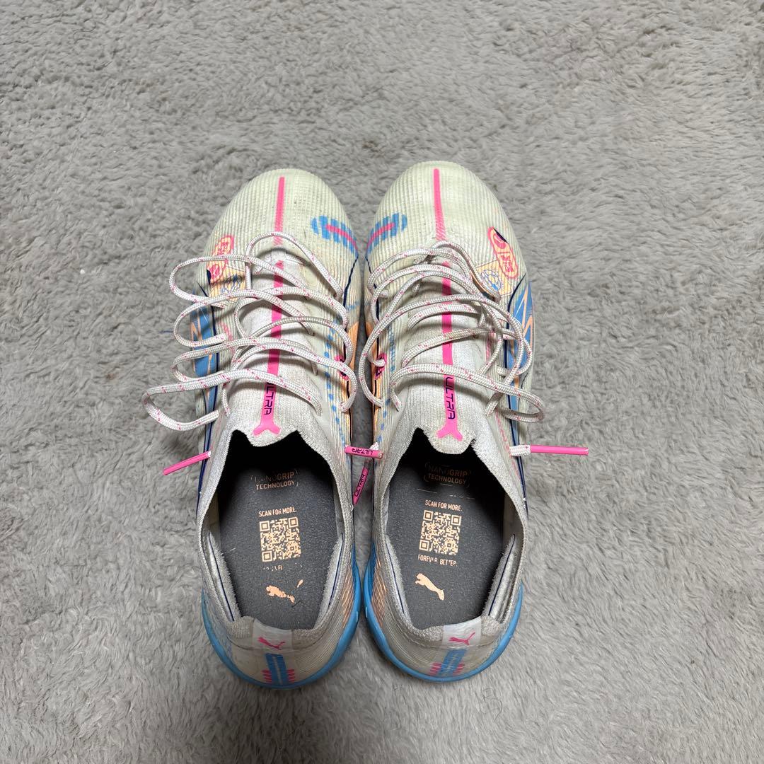 PUMA ウルトラ5アルティメットFG ホワイト/ピンク/ブルー 25.5cm