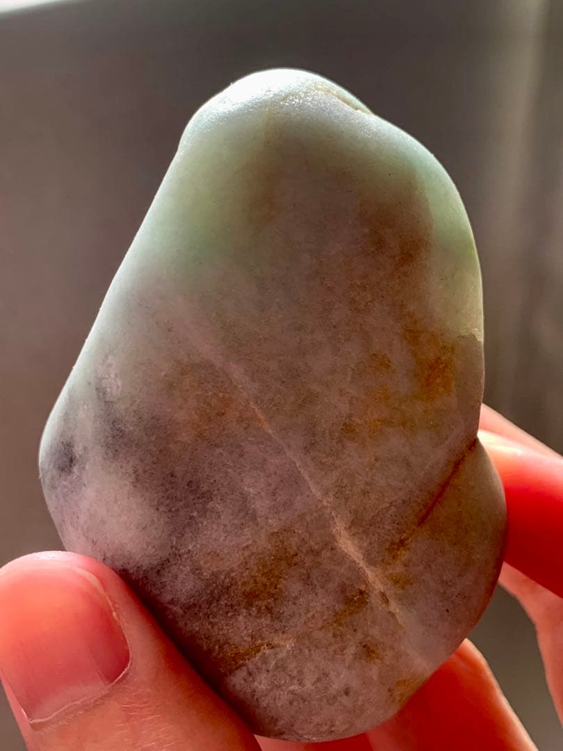 糸魚川ひすい極上の海石　翡翠　原石　翡翠　鉱物標本　コン沢　水石　根付　国産鉱物