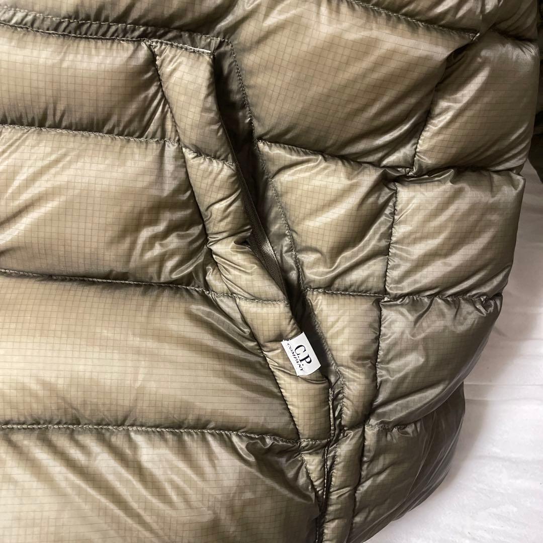 C.P. COMPANY D.D. Shell フーデッド　ダウンジャケット
