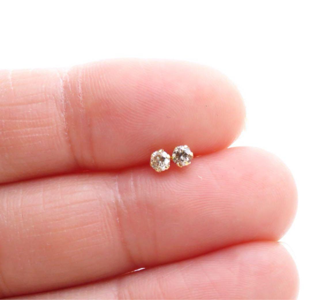 g*a様 K18YG ブラウン天然ダイヤモンド計0.2ctピアス　各0.1刻印