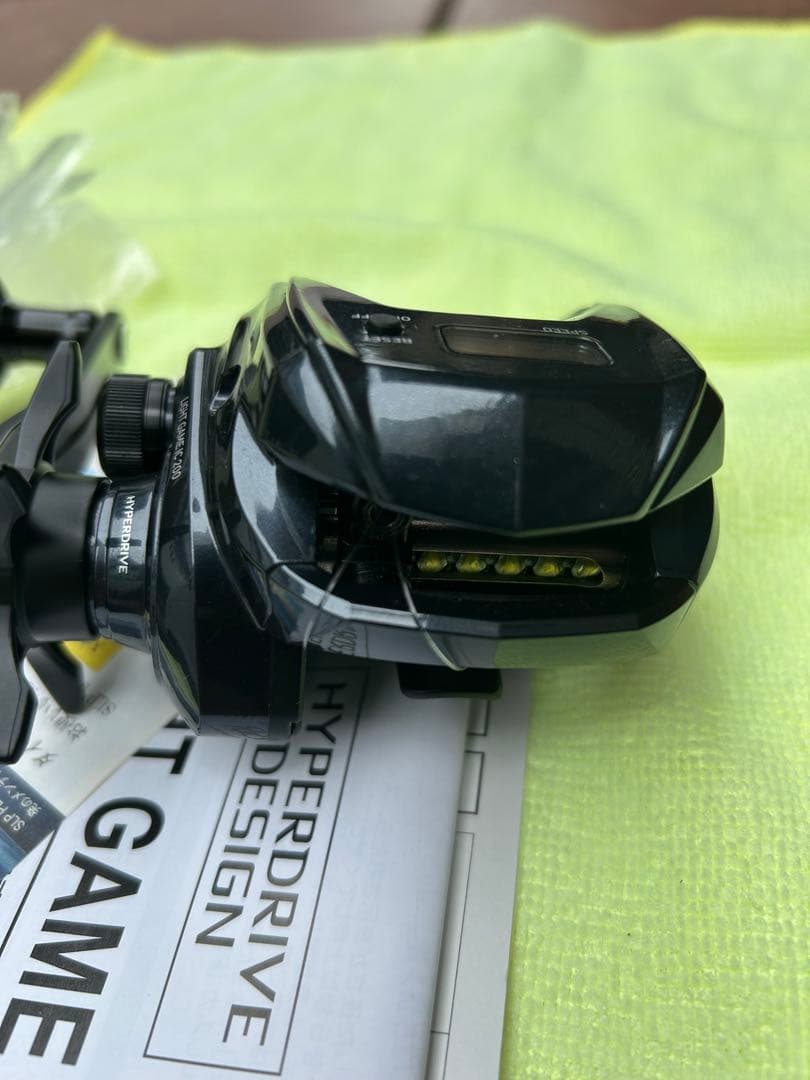 リール LIGHT GAME IC 200