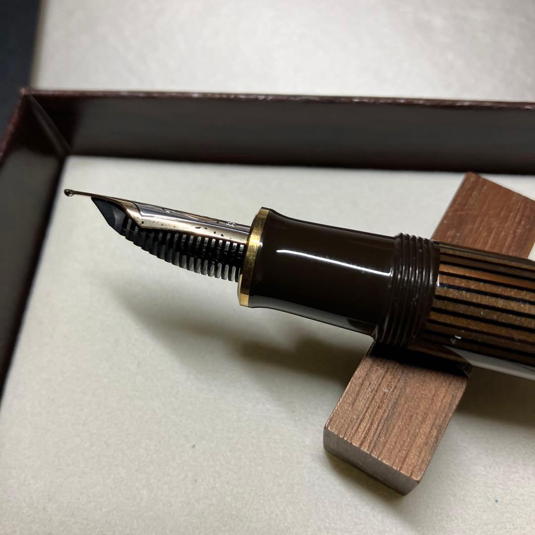 ペリカンM800 ブラウンブラック　中字　 試筆程度の美品