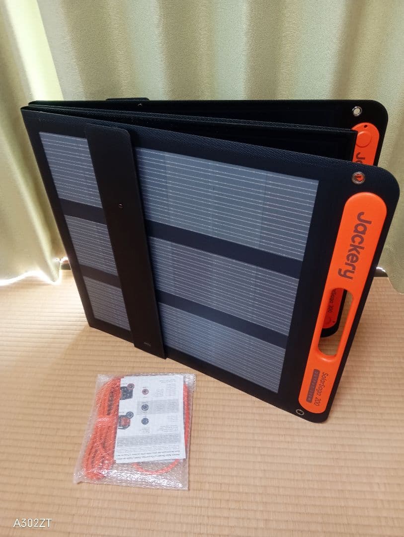 ポータブル電源3000new+キャリーカート+ ソーラーパネル200Ｗ1枚セット