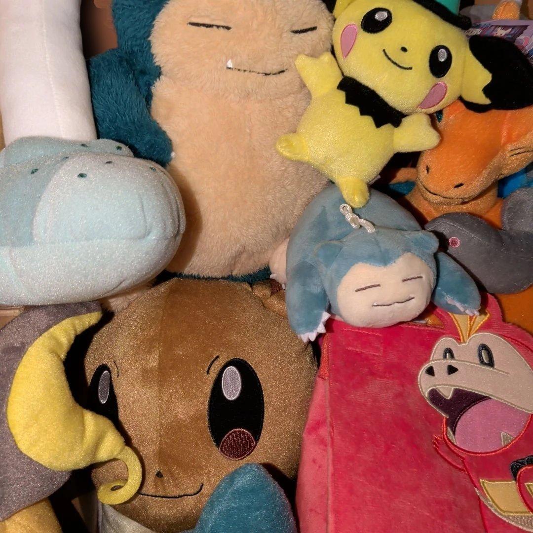 メルカリ市最終特価！ポケモン　ぬいぐるみ　まとめ売り40体超え