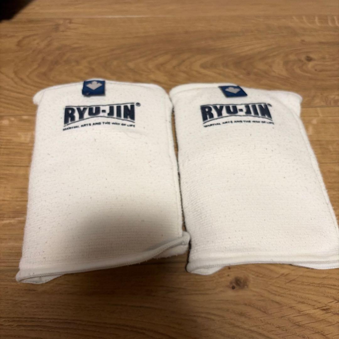 キックボクシング　防具一式　ヘッドギア　レガース　アディダス　膝当て