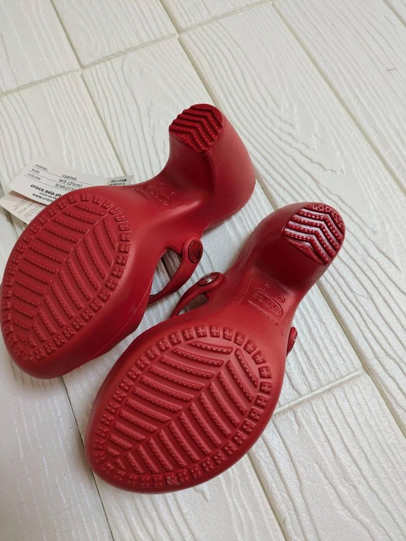 未使用 [クロックス] crocs サイプラスサンダル　ヒールサンダル 廃盤品