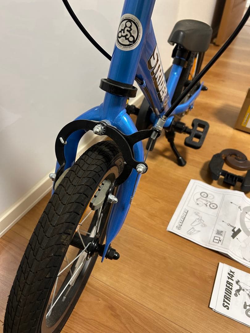 【直接取引】STRIDER 14X 子供用自転車 青　ストライダー
