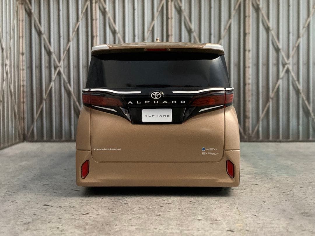 1/24新型アルファード・プレシャスレオブロンド（カスタム品）