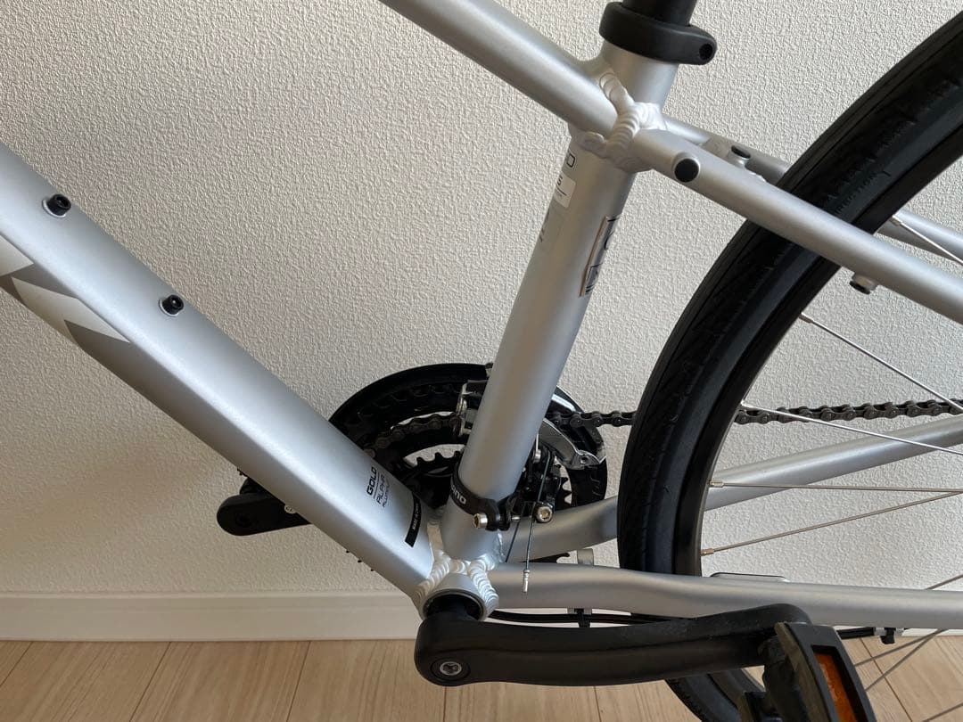 値下げ　ほぼ新品TREK FX2 DISC XS トレッククロスバイク　直接引渡