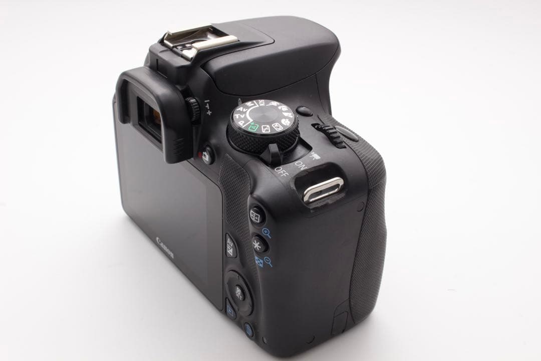 ゲリラセール❣️Canon EOS Kiss X7 レンズキット　スマホ転送　軽量