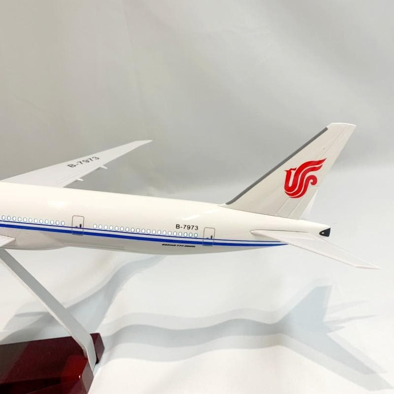 セール 中国国際航空 B7973 模型飛行機 LEDライト ランディングギア付